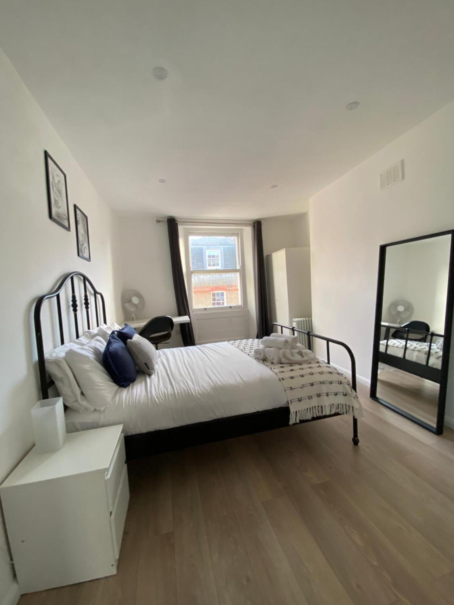 Fully Equipped 2 Bed Flat On Old Compton St! Apartment ลอนดอน ภายนอก รูปภาพ